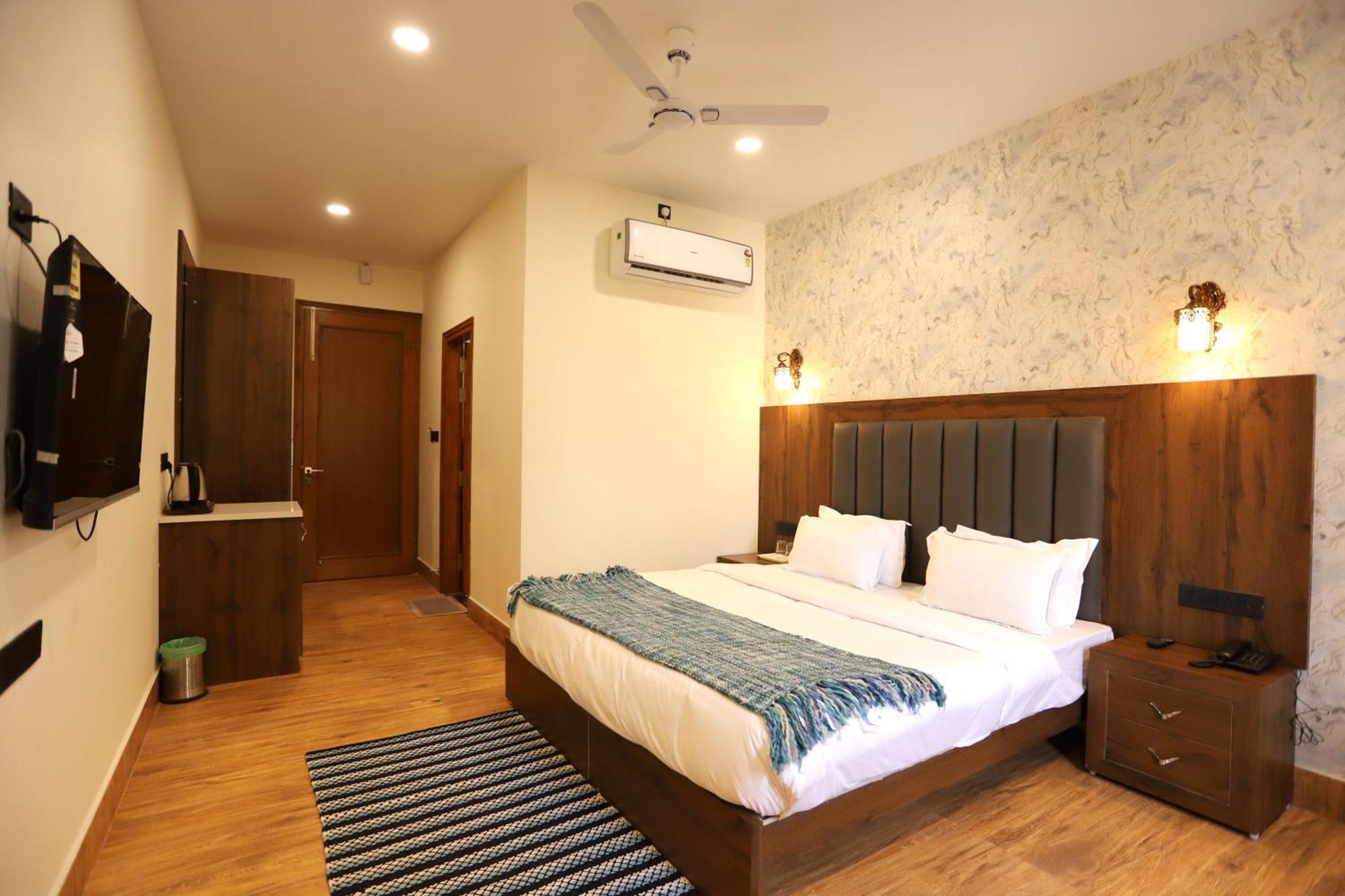 Hotel Dhingra Inn Rewāri Exterior photo